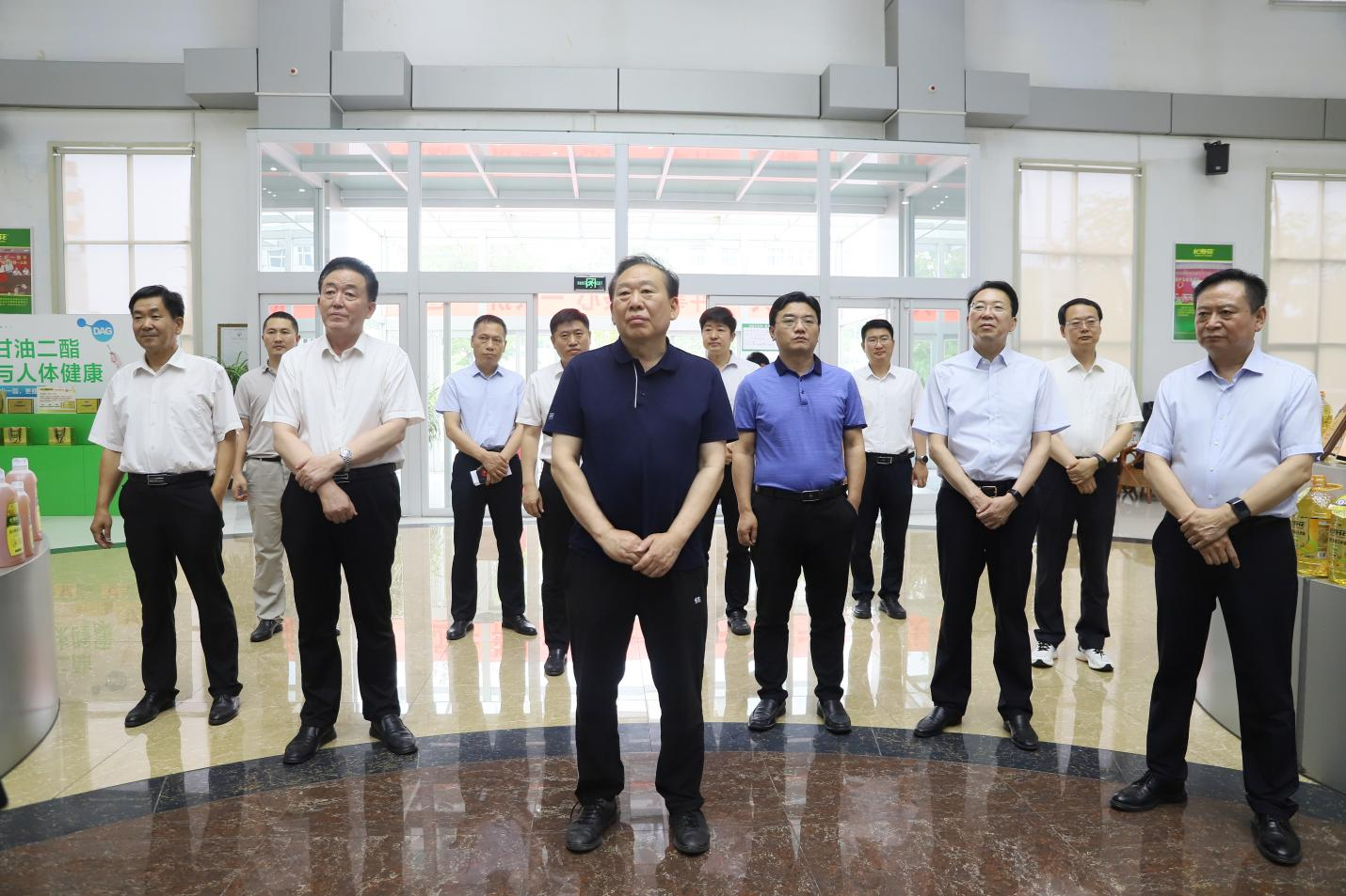 山东省政协副主席王修林来山东EBET易博网站集团调研