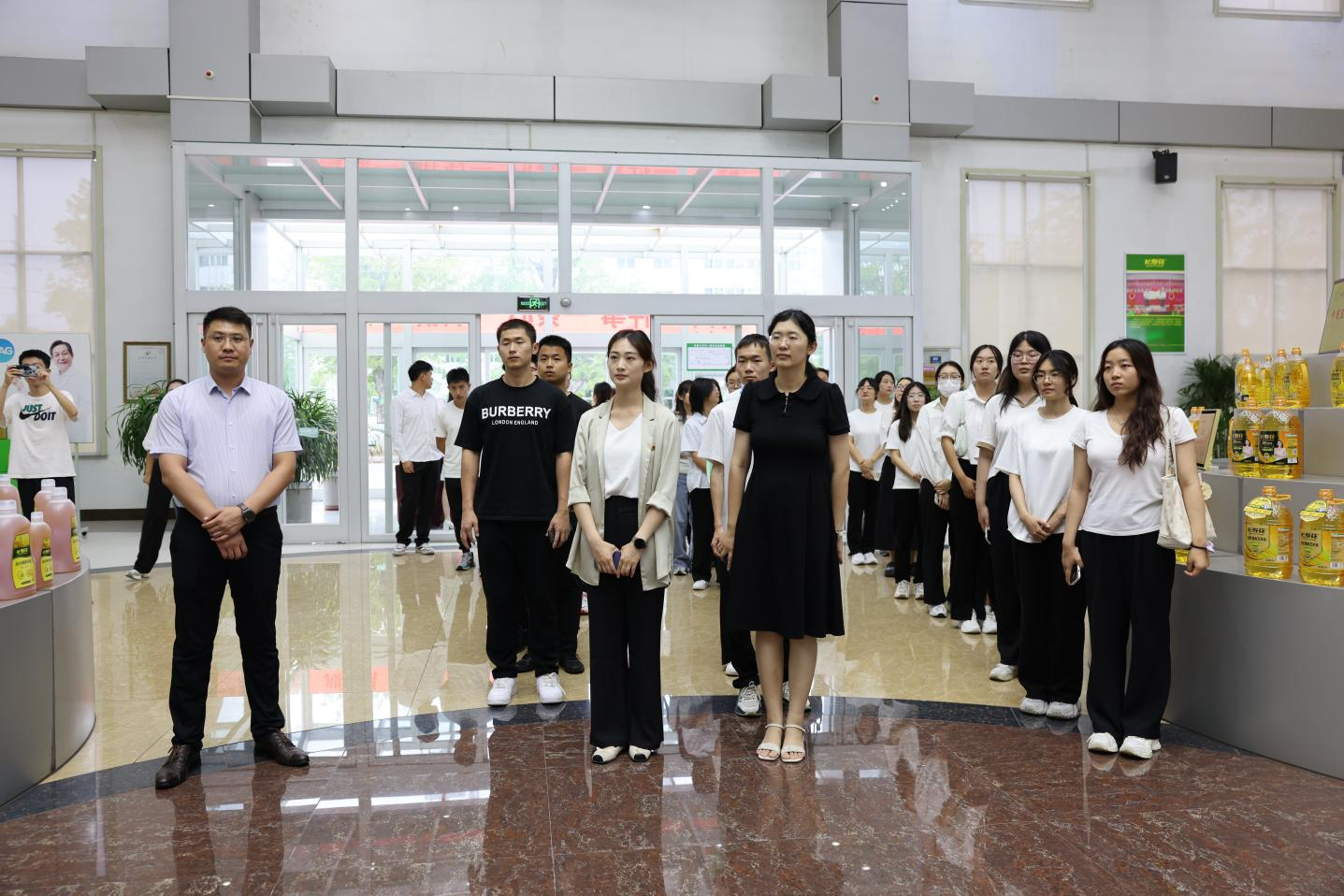 邹平市2024年暑期大学生“返家乡”社会实践活动走进山东EBET易博网站集团