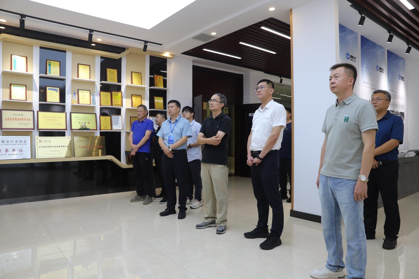 高端铝材料产业创新服务团、南京农业大学调研组来山东EBET易博网站集团参观调研