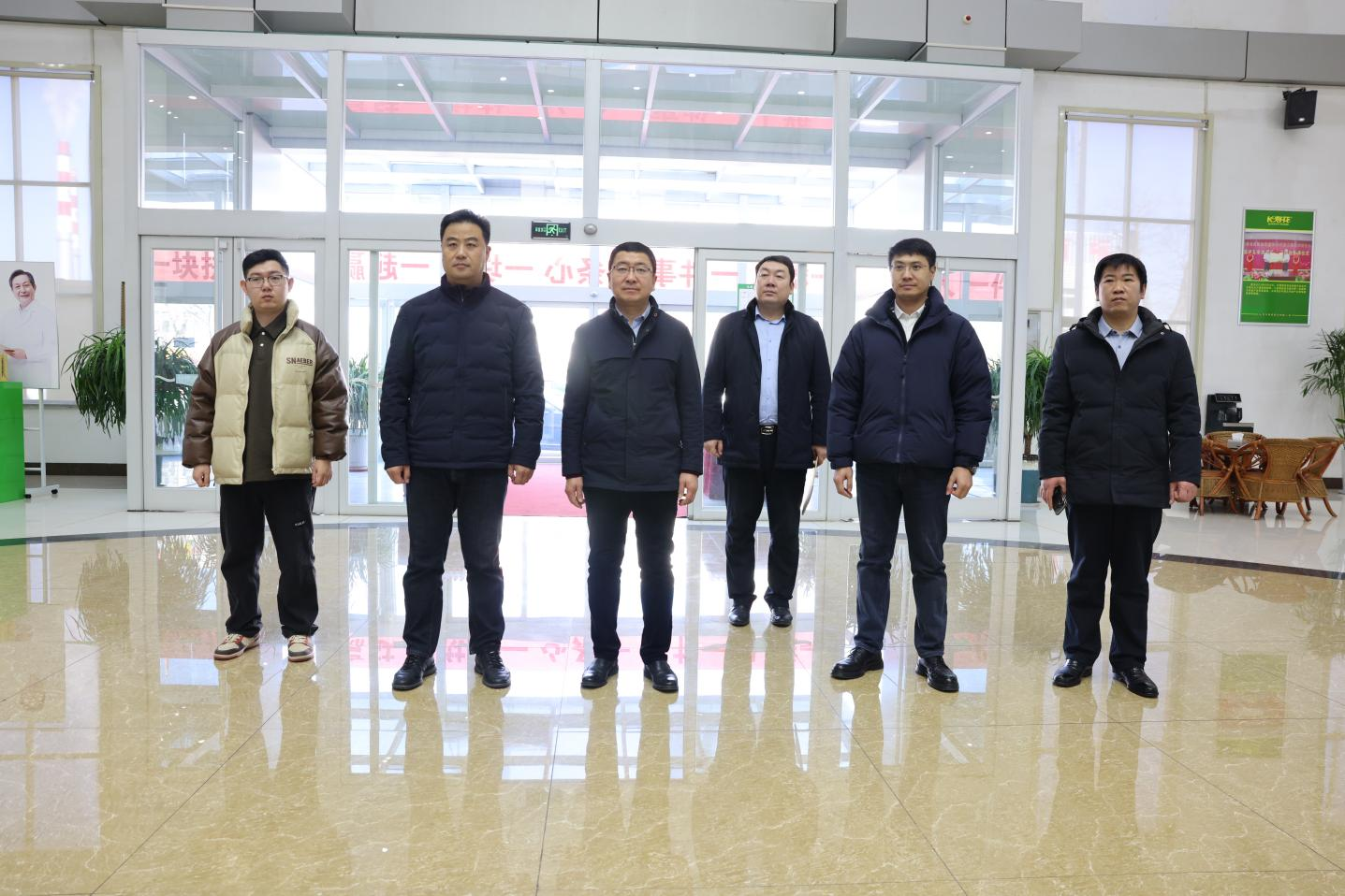 内蒙古巴彦淖尔市投资促进中心考察团来山东EBET易博网站集团考察